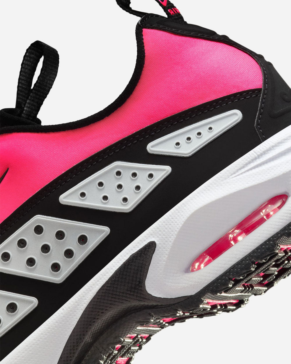 Nike Air Max Sunder "Hyper Pink" Black/White FZ2068-600