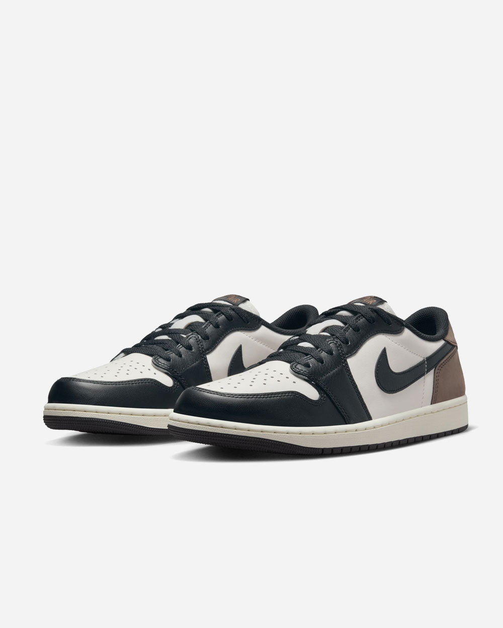 Air Jordan 1 Low OG "Dark Mocha" CZ0790-102